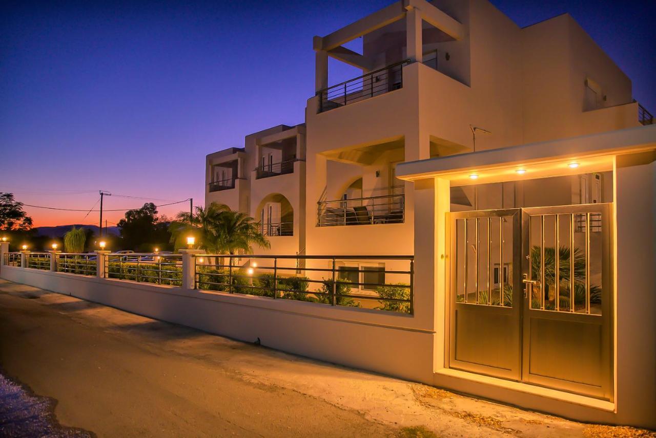 Haraki Bay Hotel And Luxury Apartments Exterior photo